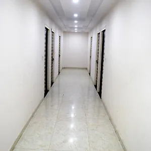 Harish Palace Hotel