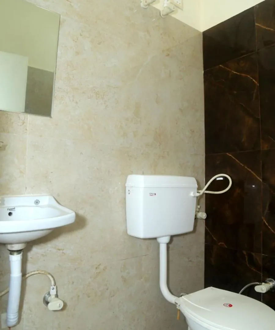 Pyrenees Homestay Agra  Indien
